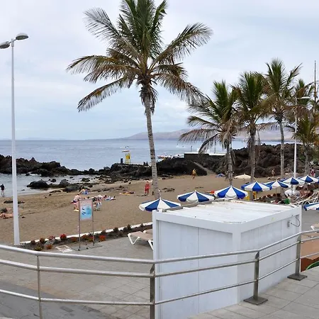 Aitami Apartment